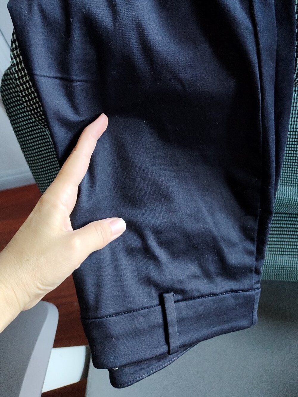 H&M Slacks Ankle Slim Fit Navy Dark Blue Women’s Pants / Trousers – Size 6